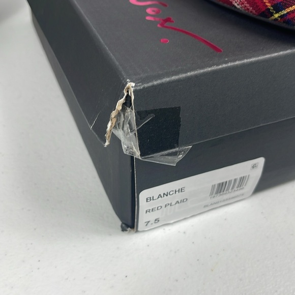 BETSEY JOHNSON
BLANCHE RHINESTONE ZIP UP ANKLE BOOTS Sz 7.5 - Picture 11 of 12